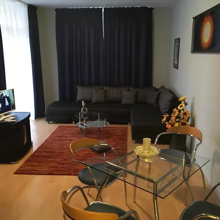 Romai Apartmanhaz *
