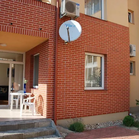 Apartment Romai Apartmanhaz *