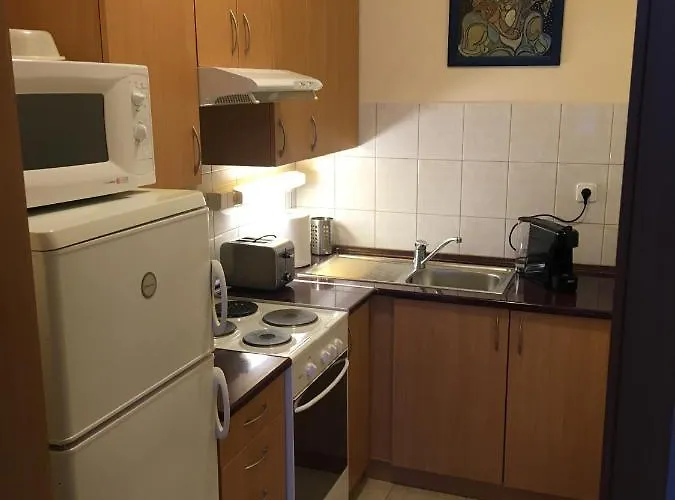 Romai Apartmanhaz Апартаменты *