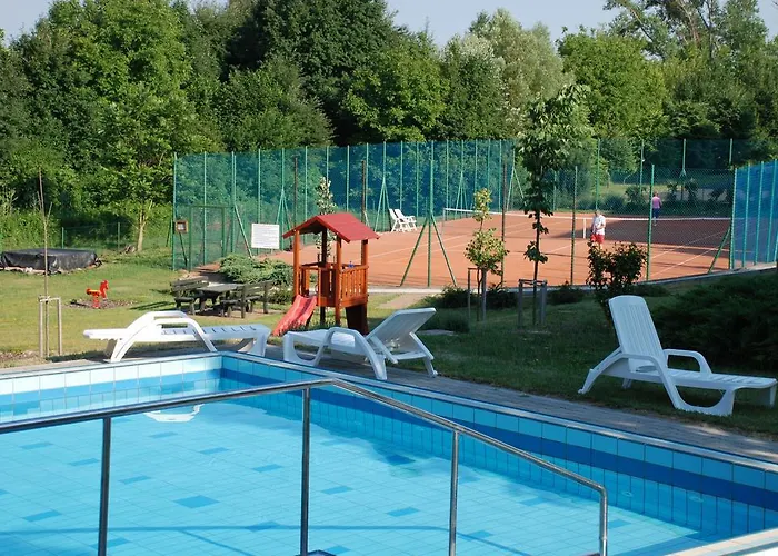 Romai Apartmanhaz Апартаменты Хевиз